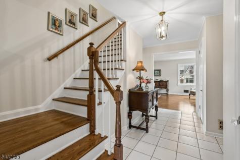 81 Mountain Road Verona NJ 07044