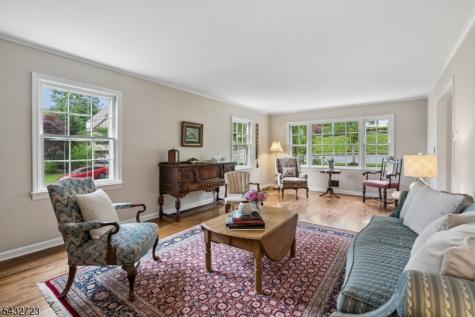 81 Mountain Road Verona NJ 07044