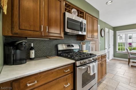 81 Mountain Road Verona NJ 07044