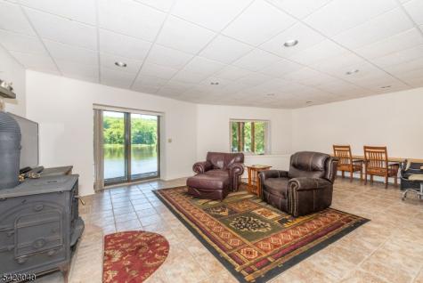 43 Croft Road Jefferson NJ 07849
