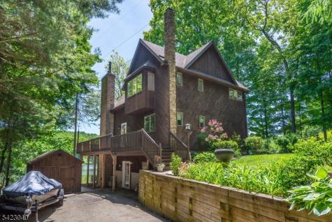 43 Croft Road Jefferson NJ 07849