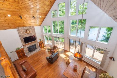 43 Croft Road Jefferson NJ 07849