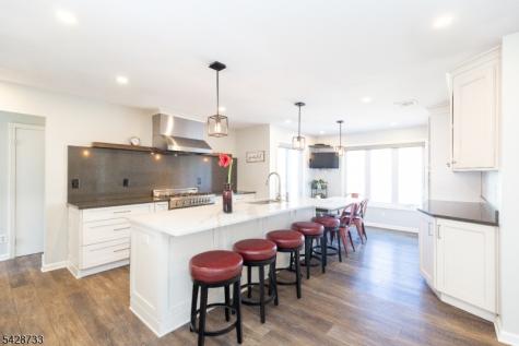 67 Thomas Place Edison NJ 08837