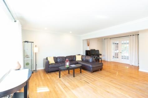 67 Thomas Place Edison NJ 08837