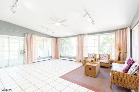 67 Thomas Place Edison NJ 08837