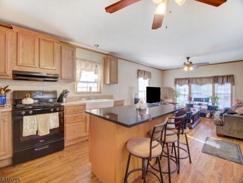 17 E 6th Street Moonachie NJ 07074