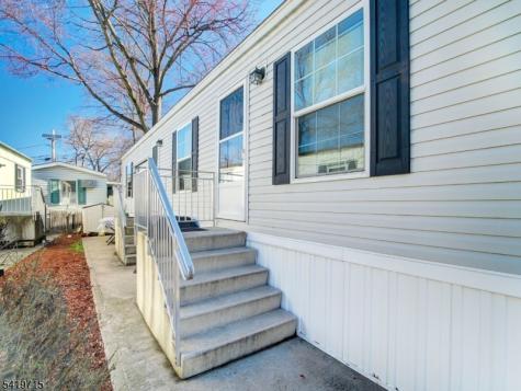 17 E 6th Street Moonachie NJ 07074