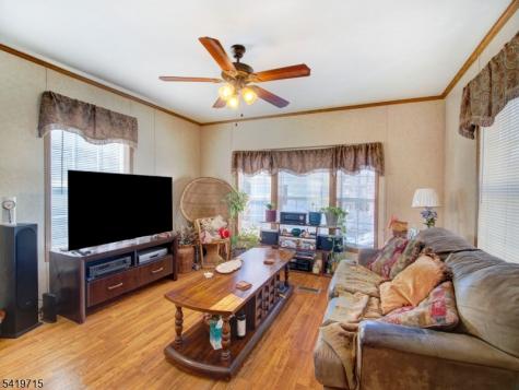 17 E 6th Street Moonachie NJ 07074