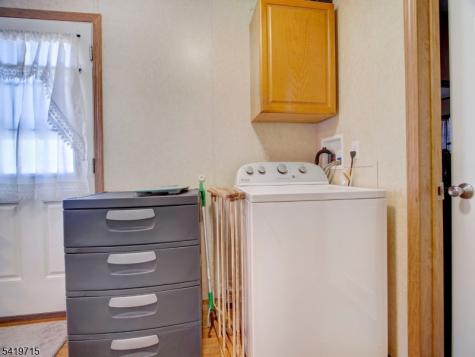 17 E 6th Street Moonachie NJ 07074