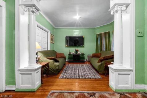 48 Shepard Avenue East Orange NJ 07018