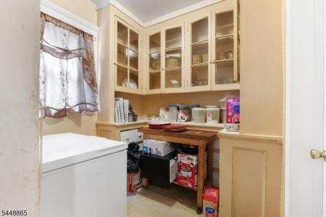 48 Shepard Avenue East Orange NJ 07018