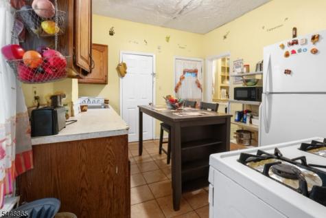 48 Shepard Avenue East Orange NJ 07018