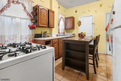 48 Shepard Avenue East Orange NJ 07018