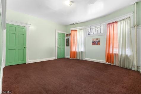 48 Shepard Avenue East Orange NJ 07018