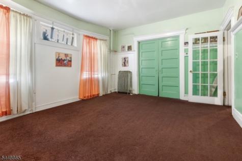 48 Shepard Avenue East Orange NJ 07018