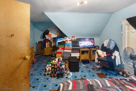 48 Shepard Avenue East Orange NJ 07018