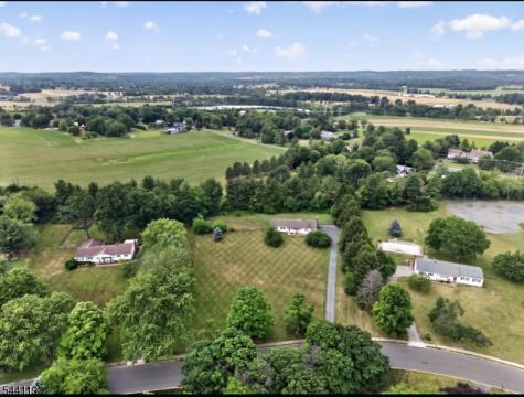 22 Sandra Road East Amwell NJ 08551
