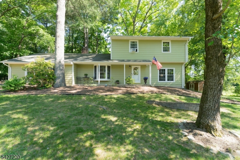 23 Country Hill Road Clinton NJ 08833