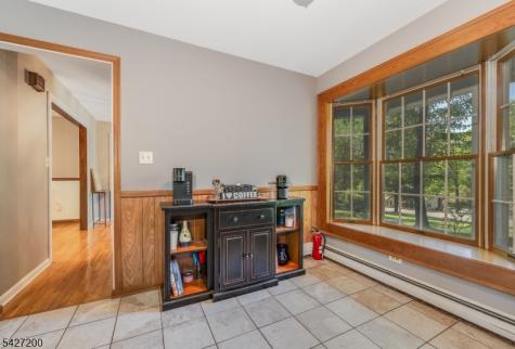 23 Country Hill Road Clinton NJ 08833