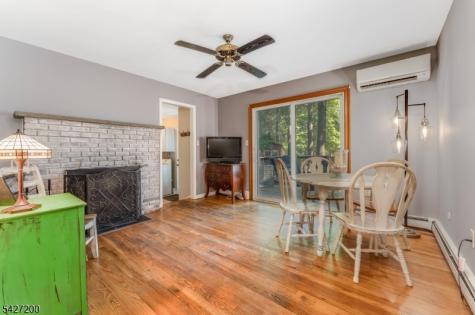 23 Country Hill Road Clinton NJ 08833