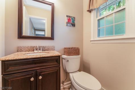 23 Country Hill Road Clinton NJ 08833