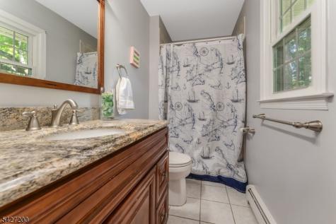 23 Country Hill Road Clinton NJ 08833