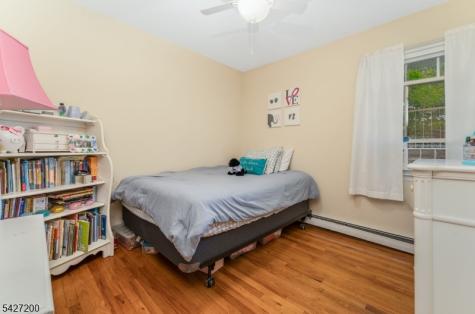 23 Country Hill Road Clinton NJ 08833