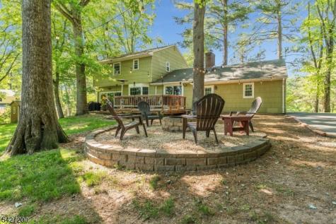 23 Country Hill Road Clinton NJ 08833