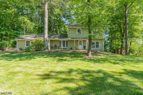 23 Country Hill Road Clinton NJ 08833