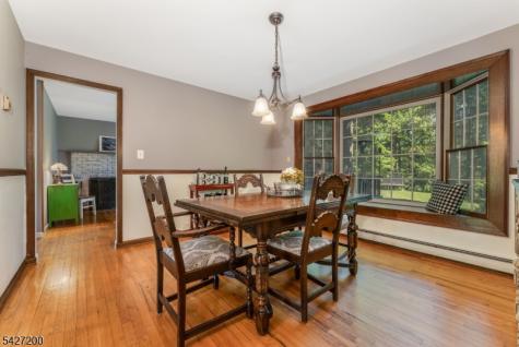 23 Country Hill Road Clinton NJ 08833