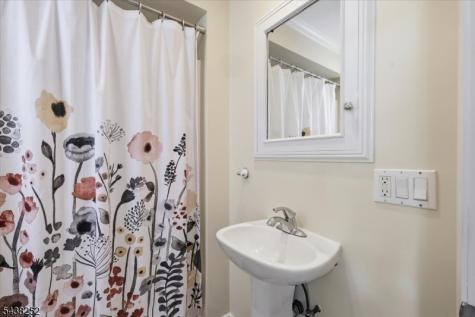 253 Essex Street Long Hill NJ 07980