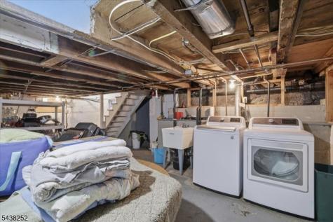 253 Essex Street Long Hill NJ 07980