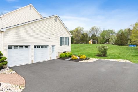 86 Carriage Trail Montgomery NJ 08502