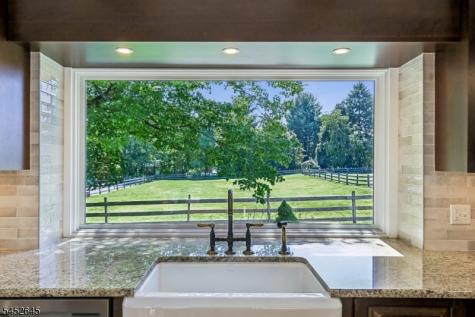 152 Lambertville Hq Road Delaware NJ 08559