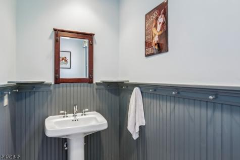 152 Lambertville Hq Road Delaware NJ 08559