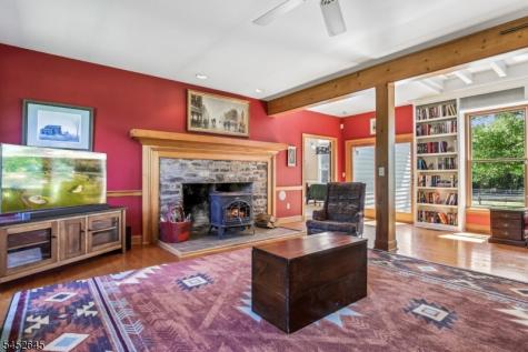 152 Lambertville Hq Road Delaware NJ 08559