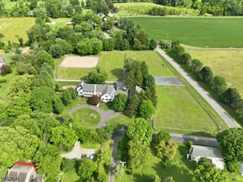 152 Lambertville Hq Road Delaware NJ 08559
