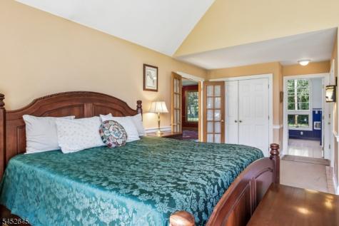152 Lambertville Hq Road Delaware NJ 08559