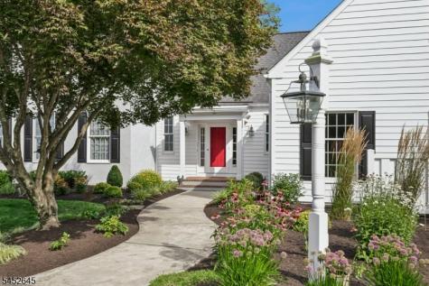 152 Lambertville Hq Road Delaware NJ 08559