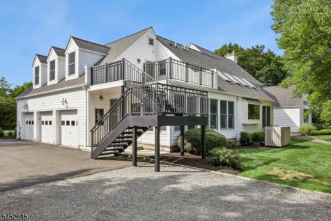 152 Lambertville Hq Road Delaware NJ 08559