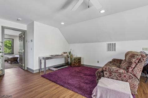 152 Lambertville Hq Road Delaware NJ 08559