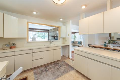 27 Balston Drive Verona NJ 07044