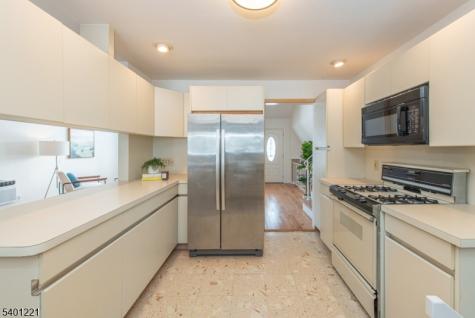 27 Balston Drive Verona NJ 07044