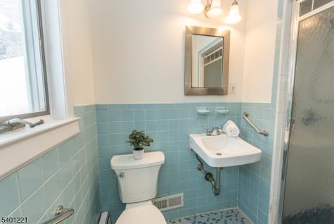 27 Balston Drive Verona NJ 07044