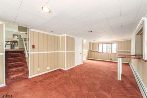 27 Balston Drive Verona NJ 07044