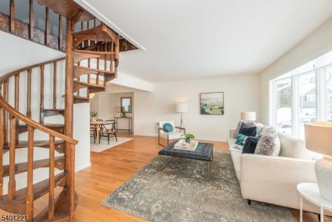 27 Balston Drive Verona NJ 07044