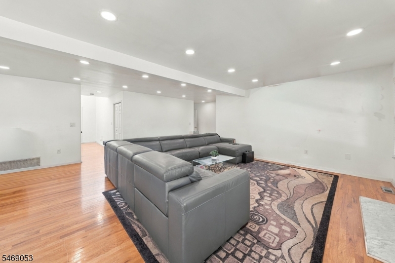 36 Fiume Street Woodbridge NJ 08830
