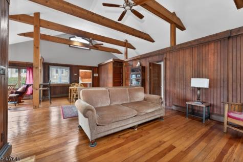 138 Lakeside Dr, West Liberty NJ 07823