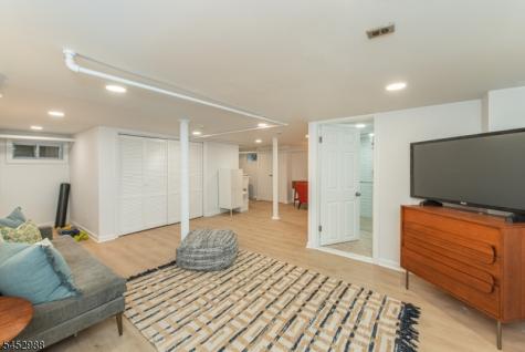 22 Euclid Place Montclair NJ 07042