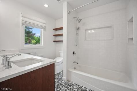 39 Wingate Drive Livingston NJ 07039